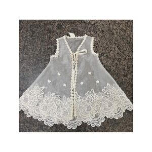 Vintage KID Collection Girls White Lace Sheer Organza Shrug‎ Capelet Pearl B-361